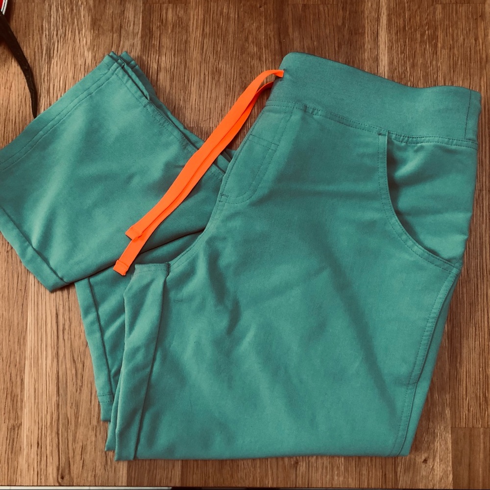 Figs Kade Jade Cargo Scrub Pants